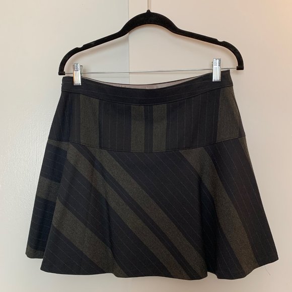Banana Republic Pinstripe Skirt - Picture 3 of 6